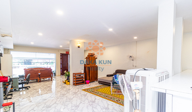 4 Bedrooms House for Rent in Krong Siem Reap-Svay Dangkum