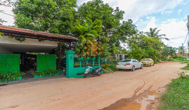 Boutique for Sale in Siem Reap city-Svay Dangkum