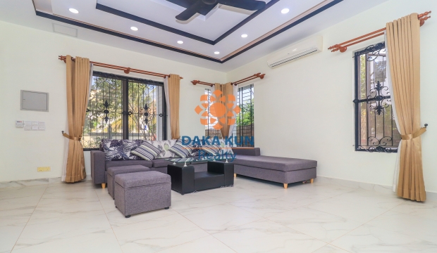 4 Bedrooms House for Rent in Siem Reap-Sala Kamreuk