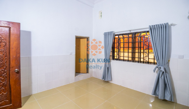 2 Bedrooms House for Rent in Krong Siem Reap-Sala Kamreuk