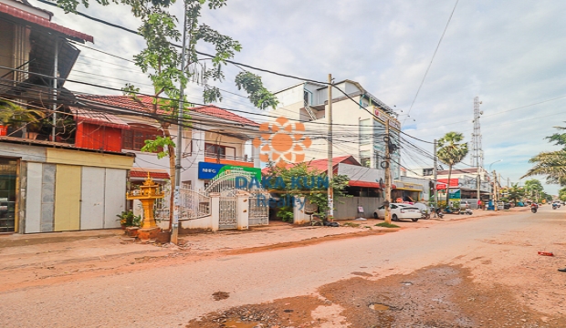 5 Bedrooms House for Rent in Siem Reap-Svay Dangkum