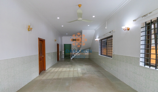 6 Bedrooms House for Rent in Siem Reap-National Road 6