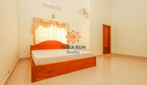 4 Bedrooms House for Rent in Siem Reap-Svay Dangkum