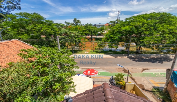 4 Bedrooms House for Sale in Siem Reap-Riverside