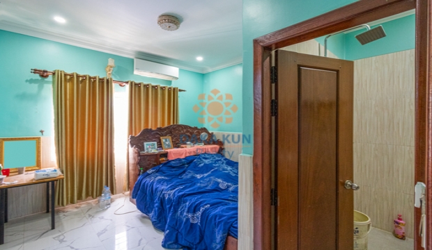 4 Bedrooms House for Sale in Siem Reap-Riverside