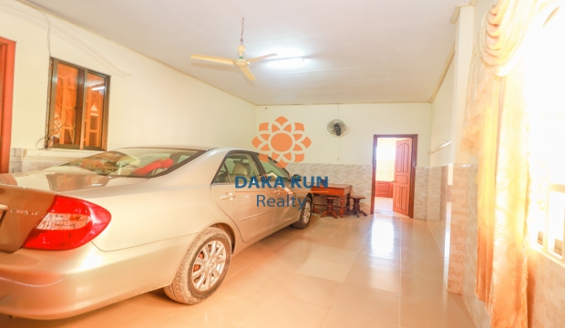 4 Bedrooms House for Rent in Siem Reap-Svay Dangkum