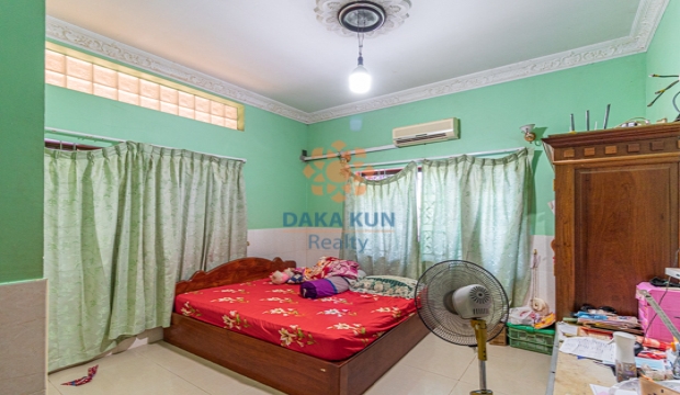 2 Bedrooms House for Sale on Ring Road, Siem Reap