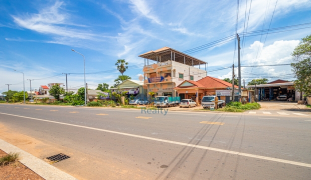 2 Bedrooms House for Sale on Ring Road, Siem Reap