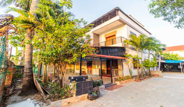 4 Bedrooms House for Rent in Krong Siem Reap-Svay Dangkum