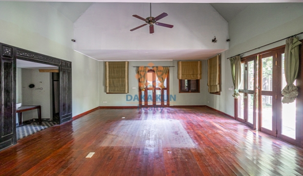 7 Bedrooms Boutique for Rent in Siem Reap