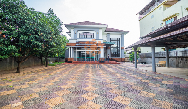 4 Bedrooms House for Rent in Krong Siem Reap-Svay Dangkum