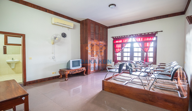 4 Bedrooms House for Rent in Krong Siem Reap-Svay Dangkum