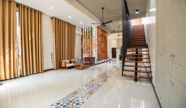 5 Bedrooms Villa for Rent in Krong Siem Reap-Sala Kamreuk