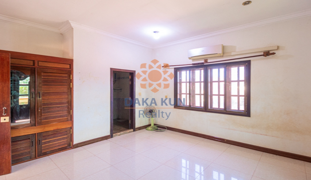 4 Bedrooms House for Rent in Krong Siem Reap