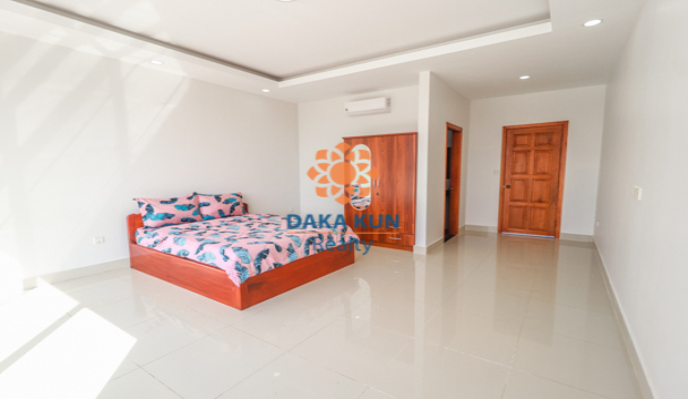 5 Bedrooms Flathouse for Rent in Krong Siem Reap-Svay Dangkum