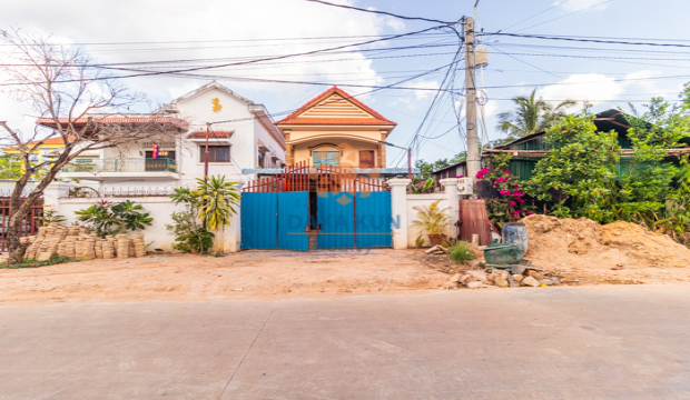 4 Bedrooms House for Rent in Siem Reap-Svay Dangkum