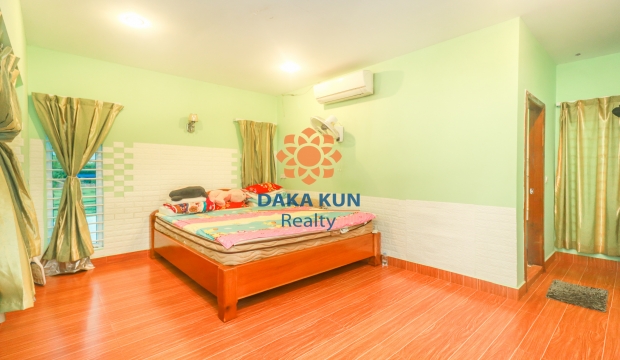 2 Bedrooms House for Rent in Siem Reap-Svay Dangkum