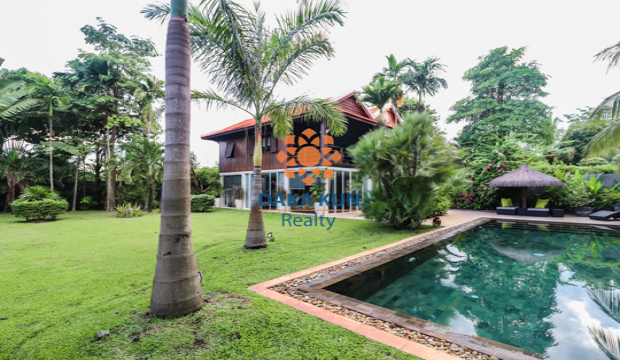 Wooden Villa for Sale in Krong Siem Reap-Svay Dangkum