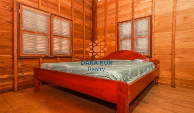 Wooden House for Rent in Siem Reap-Sala Kamreuk