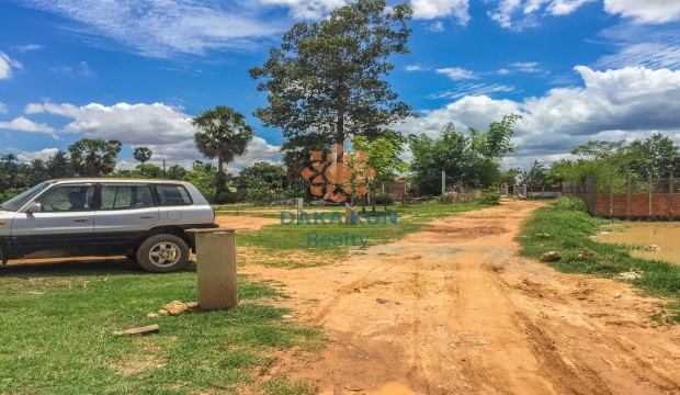 Urgent Sale Land near Svay Dangkum-Siem Reap