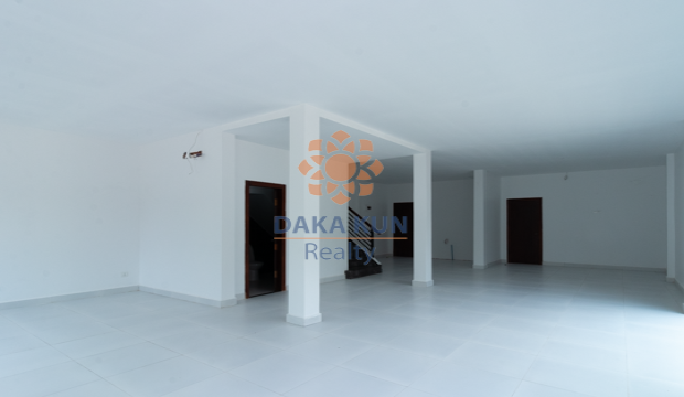 Building for rent in Siem Reap City-Srangae