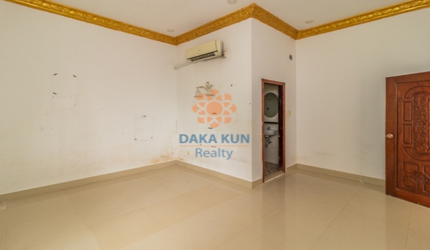 5 Bedrooms House for Rent in Siem Reap-Svay Dangkum