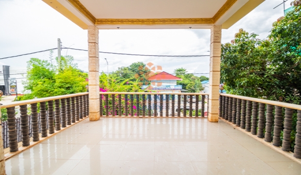 5 Bedrooms House for Rent in Siem Reap-Svay Dangkum