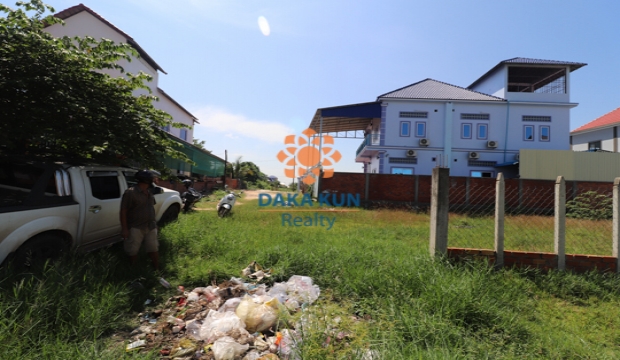 Land for Sale near Borey Premier Palace, Siem Reap