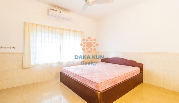 3 Bedrooms House for Rent in Siem Reap-Sala Kamreuk