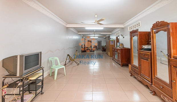 Commercial Building for Rent on Sivutha St., Siem Reap city