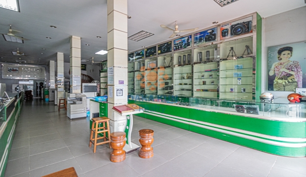 Commercial Building for Rent on Sivutha St., Siem Reap city