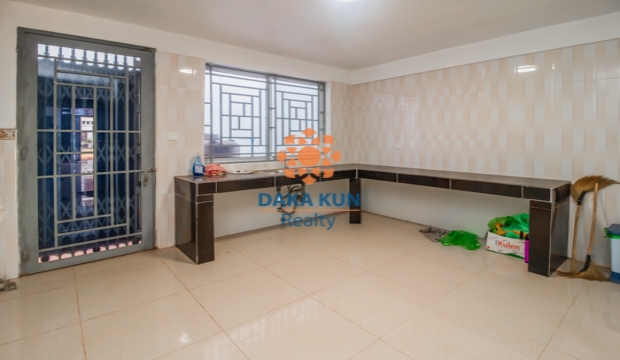 5 Bedrooms House for Sale in Siem Reap, Sla Kram