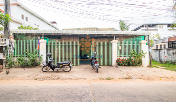 2 Bedrooms House for Rent in Krong Siem Reap-Sla Kram