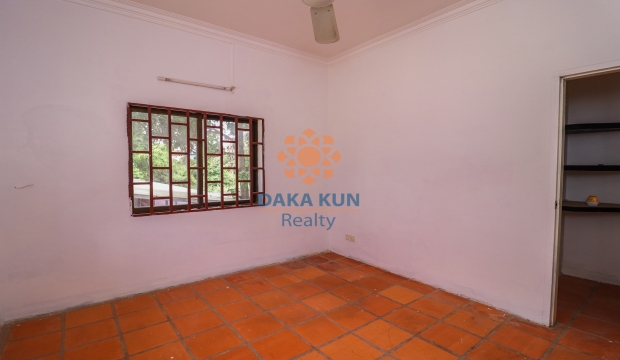 3 Bedrooms House for Rent in Siem Reap-Sala Kamreuk Road