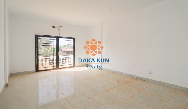 5 Bedrooms House for Rent in Siem Reap-Thmor Meas Road