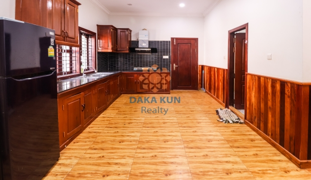 4 Bedrooms House for Rent in Siem Reap-Svay Dangkum