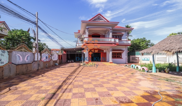 5 Bedrooms House for Rent in Siem Reap-Svay Dangkum