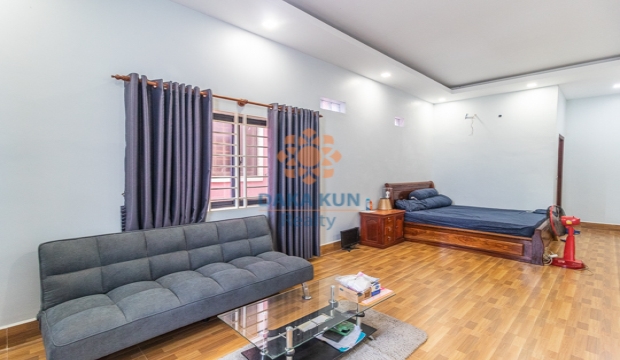 4 Bedrooms House for Rent in Siem Reap-Svay Dangkum