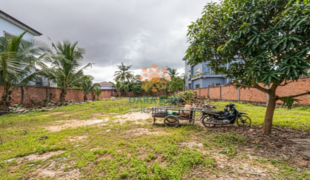 Urgent Sale Land near Sala Kamreuk-Siem Reap