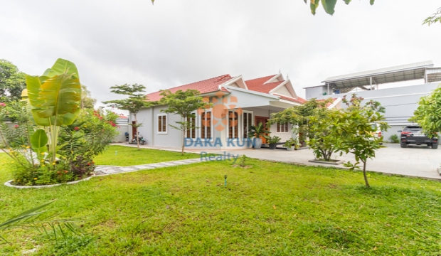 3 Bedrooms Villa for Rent in Siem Reap-Svay Dangkum