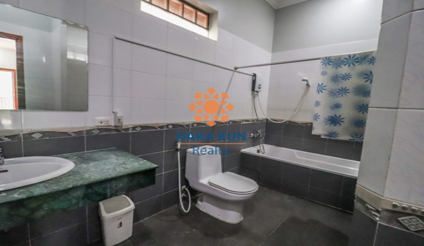 4 Bedroom House for Rent in Siem Reap - Svay Dangkum