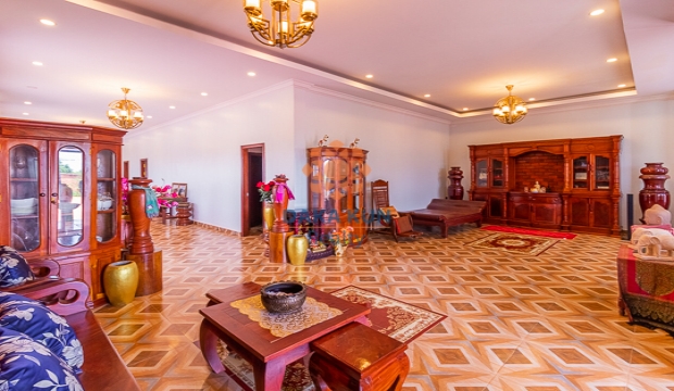 Urgent Sale, House in kandaek, Siem Reap