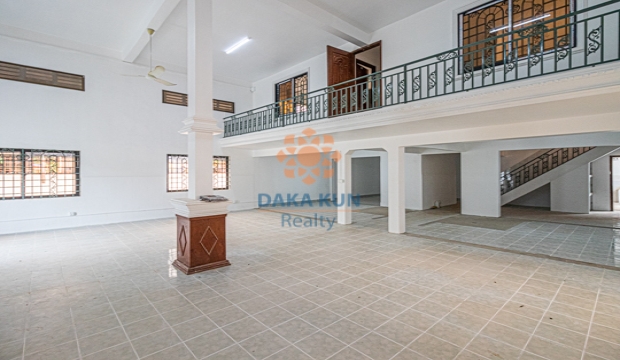 Commercial Building for Rent in krong Siem Reap-Svay Dangkum