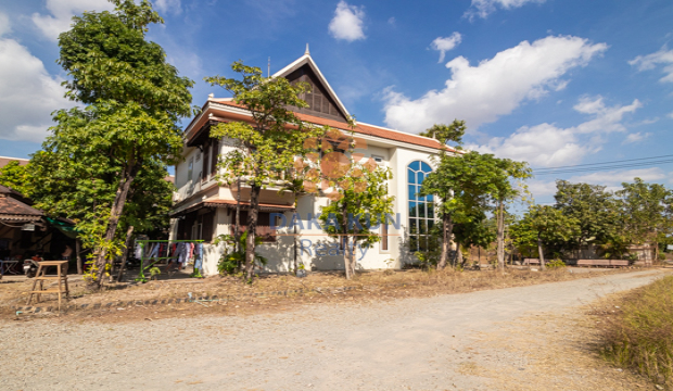 4 Bedrooms House for Rent in Krong Siem Reap-Svay Dangkum