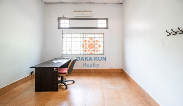 3 Bedrooms House for Rent in Siem Reap-Sala Kamreuk