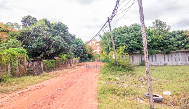 Urgent Sale Land near Sala Kamreuk-Siem Reap