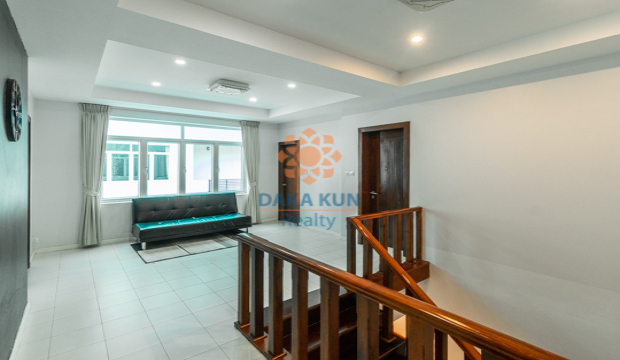 6 Bedrooms Villa for Rent in Krong Siem Reap