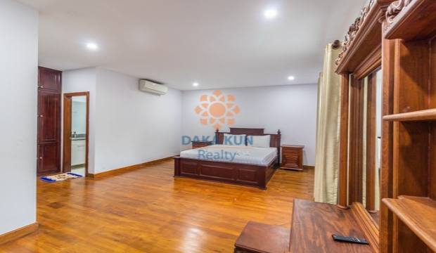 2 Bedrooms Villa for Rent in Siem Reap