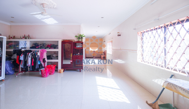 5 Bedrooms House for Rent in Krong Siem Reap-Sala Kamreuk