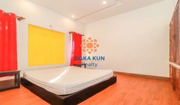 3 Bedrooms Wooden House for Rent in Siem Reap